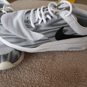 Nike***sold to kount***